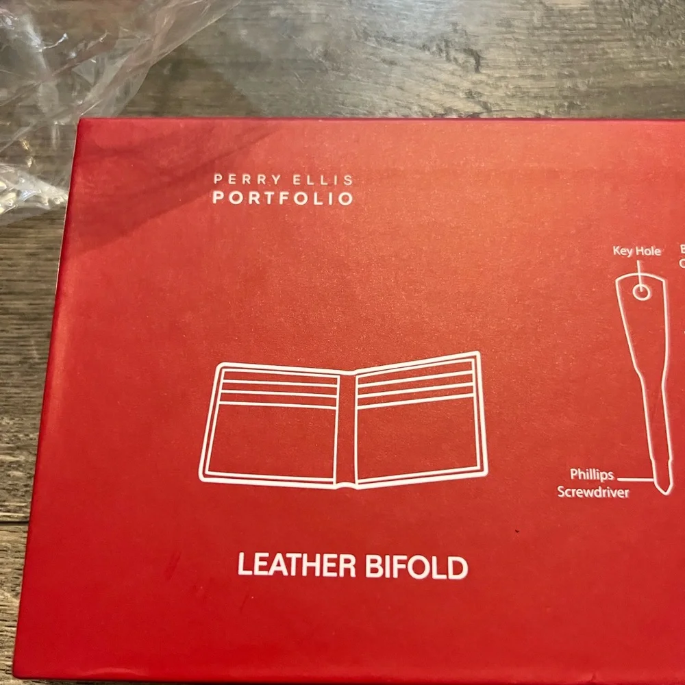Men's Perry Ellis Portfolio Leather BiFold W/ Keychain Tool NEW‎